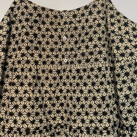 Levi’s tan and black floral star sundress. Size‎ 1X - Picture 4 of 10